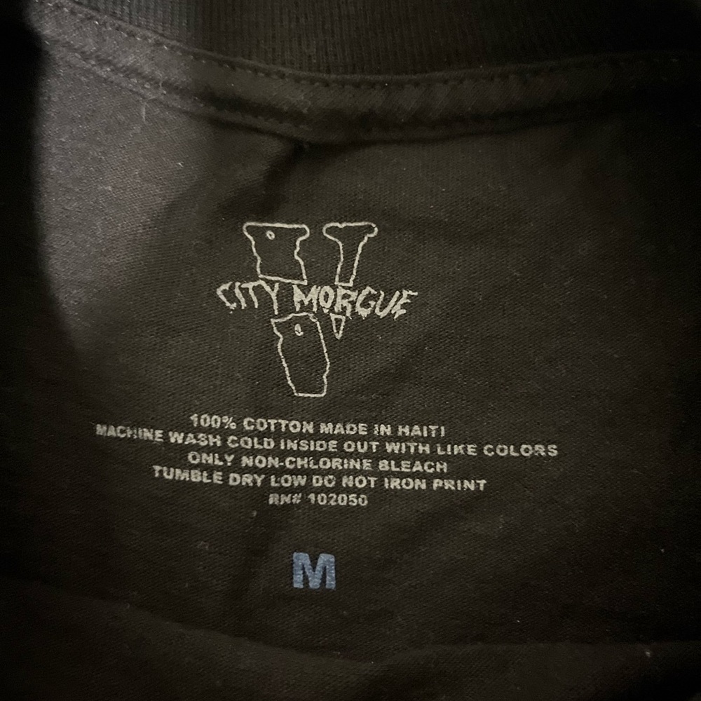 Medium Vlone morgue city T-shirt never warn